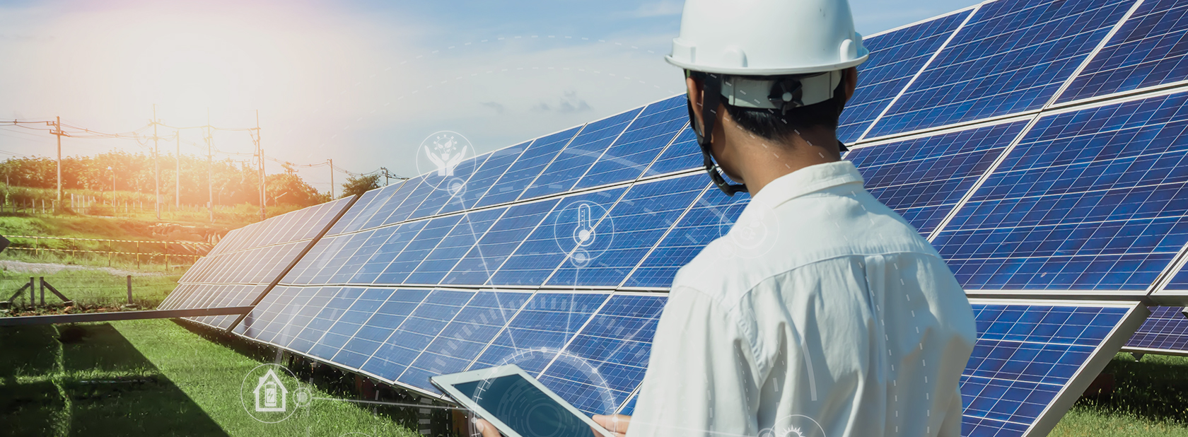 PV Total Solution Provider - HD현대에너지솔루션은 지속적인 R&D 투자와 최첨단 생산 설비 확충으로 세계 최고 수준의 태양광 셀과 모듈을 생산 및 공급하고 있으며, 수상형, 영농형, 스마트 솔라시티 등 다양한 솔루션을 제공하며 태양광 에너지 산업을 선도하고 있습니다.